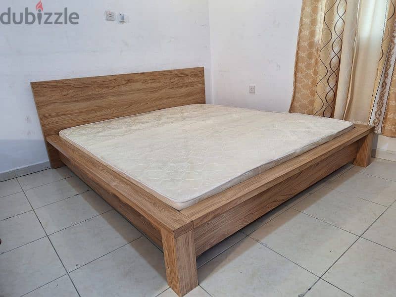 King size bed with mattress for sale 3