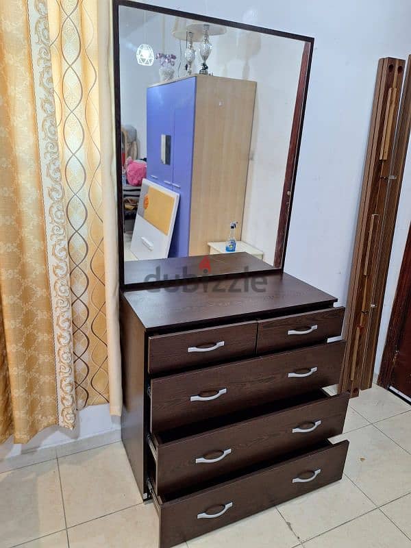 drasing table for sale 1