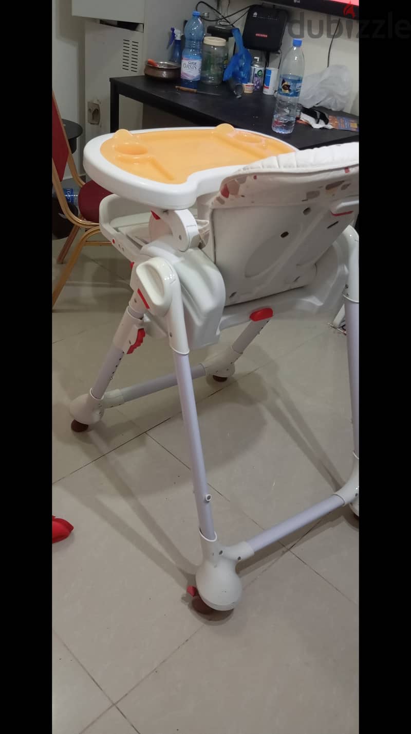 Baby chair with table 1