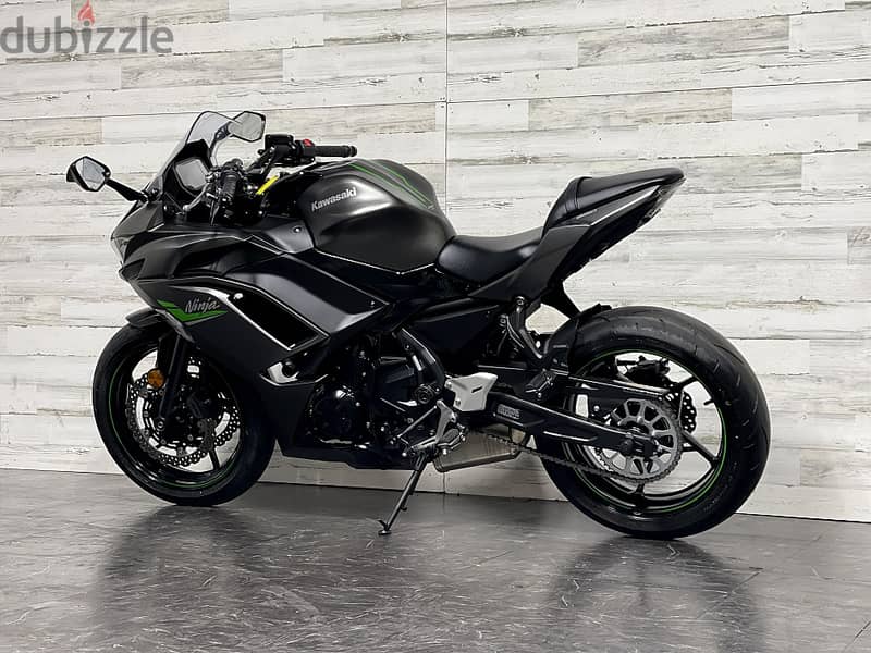 2024 Kawasaki Ninja 650 ( +971 52 300 8603) 2