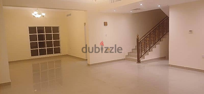 STAFF COMPOUND VILLA : Spacious 8 B/R in Gharrafa 6