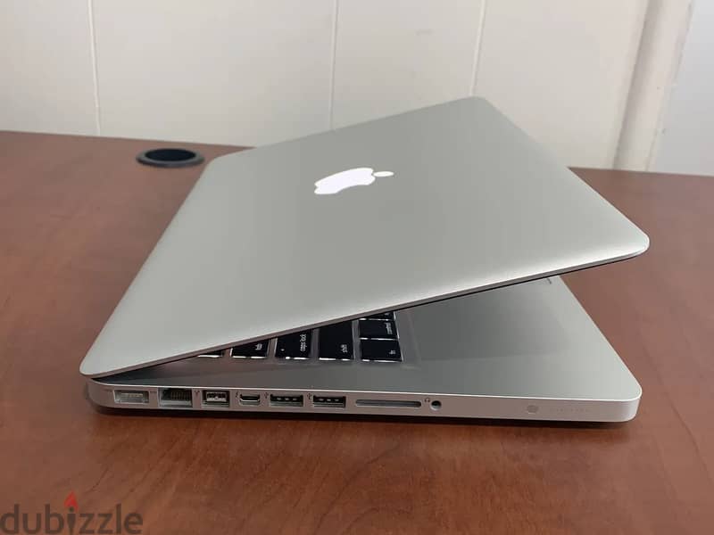 Apple Macbook Pro 13.3” 2.5GHz intel Core i5 16GB RAM 1TB HDD Turbo 2