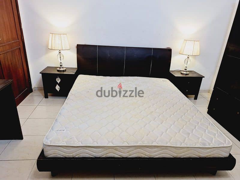 King size bedroom set for sale 0