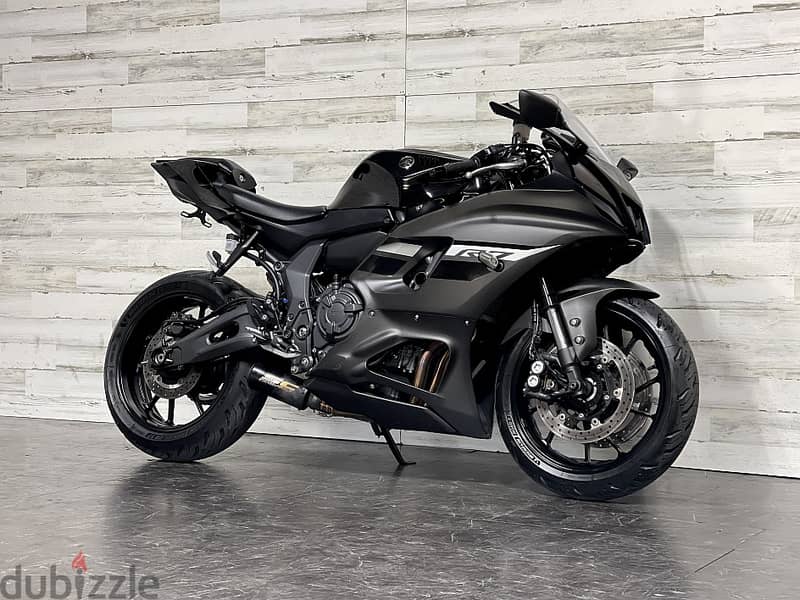 2024 Yamaha YZF-R7 ( +971 52 300 8603) 9