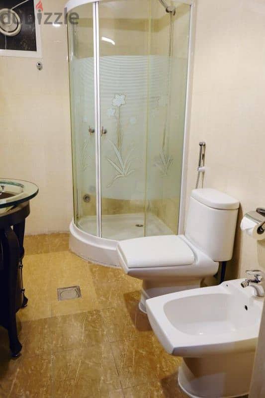 MONTHLY RENTAL! ROOMS W/PRIVATE TOILET/ FREE UTILITIES AND CLEANING 1