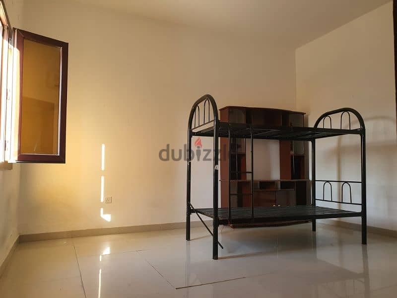 Studio with balcony for rent 5