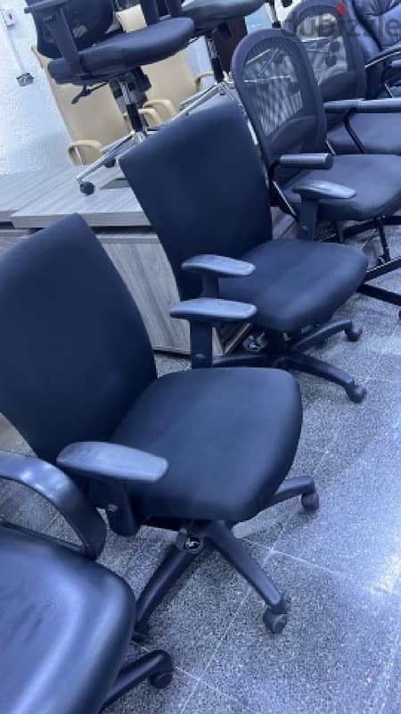 used office chair for sale in Qatar 11