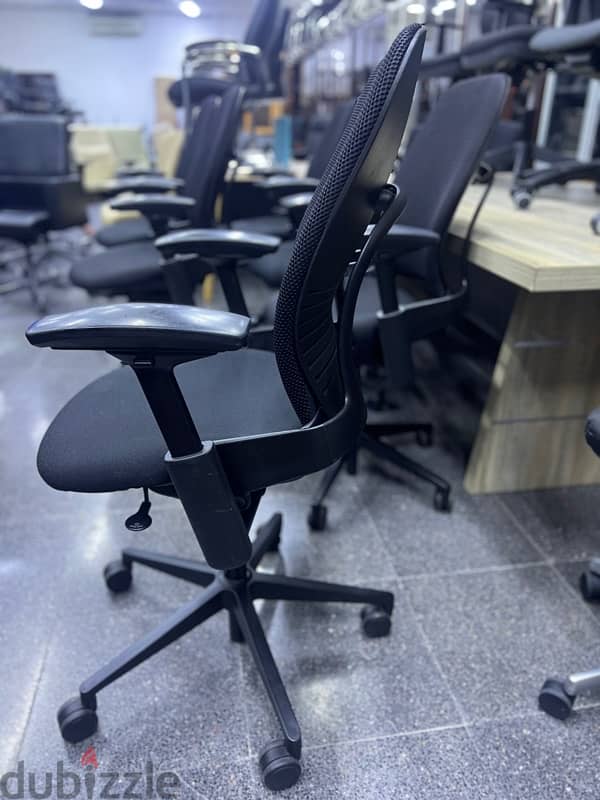 used office chair for sale in Qatar 13