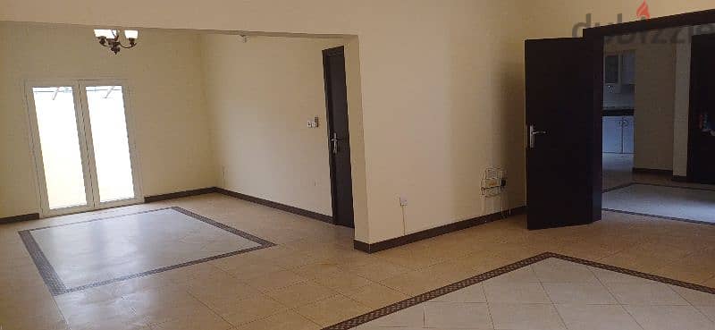 Very Spacious 5 B/R Compound Villa in Izghawa 11