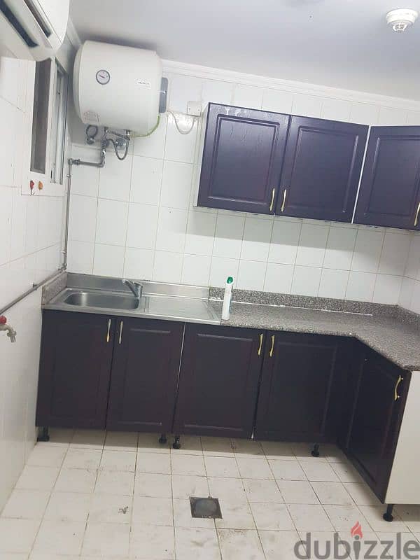 2bhk family apartment good cleen near naseem 2