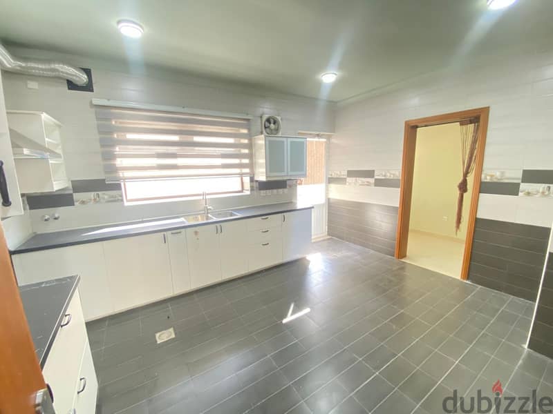 4BEDROOM VILLA RENT 9500 FOR IN ABU HAMOUR 8