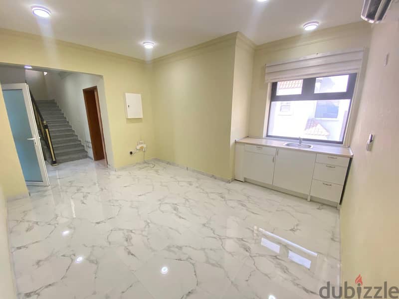 4BEDROOM VILLA RENT 9500 FOR IN ABU HAMOUR 12