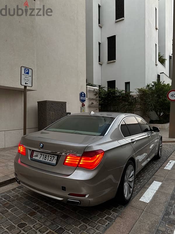 BMW 7-Series 2009 0