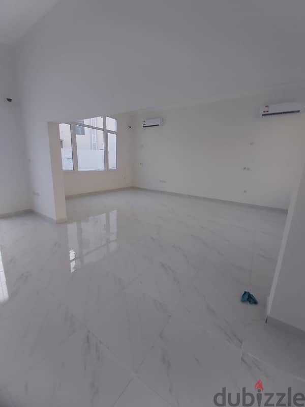 villa for rent hazm al markhiya 5