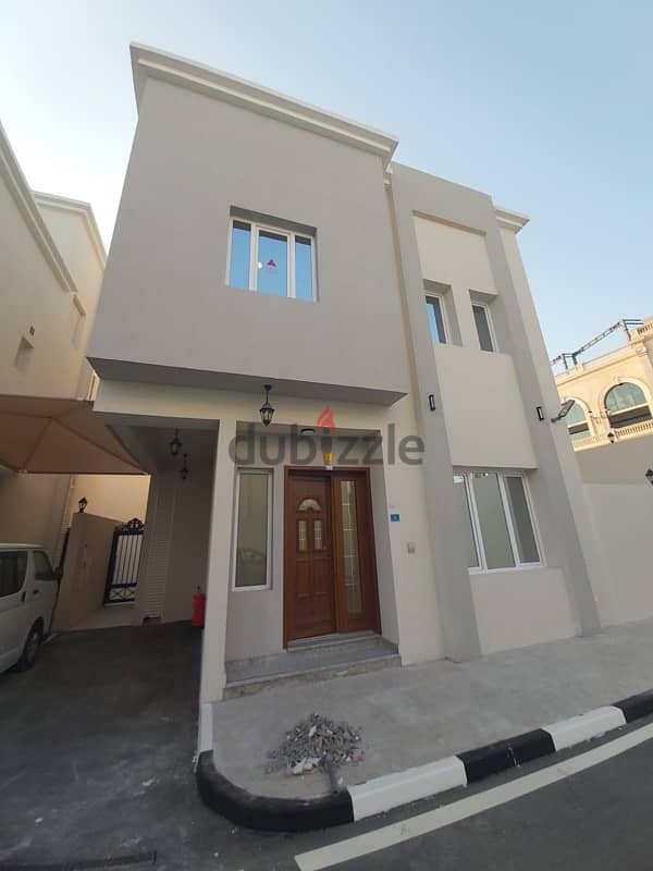 villa for rent hazm al markhiya 10