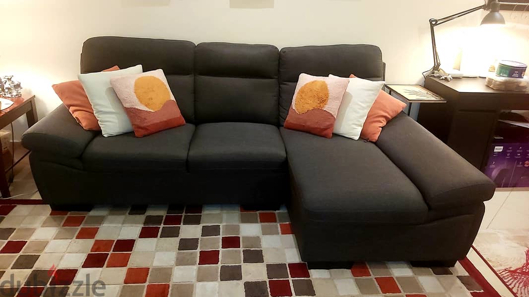 L shape sofa as new with delivery 0