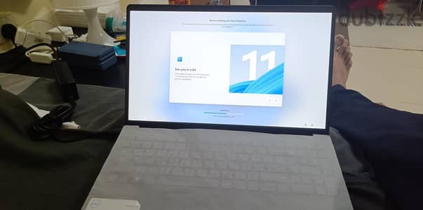 Dell Inspiron 15 13th gen i5 8gb ram 512SSD