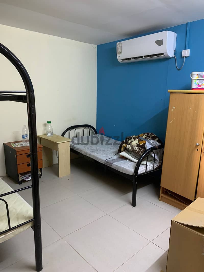 FULLY FURNISHED 1 BHK - BED SPACE AVAILABLE FOR BACHELORS @ MAMMOORA 7