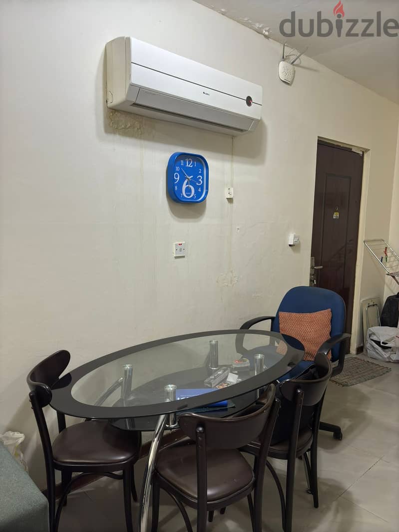 FULLY FURNISHED EXECUTIVE SHARED FLAT @ OLD AIRPORT ROAD - Qrs. 1,850/- 13