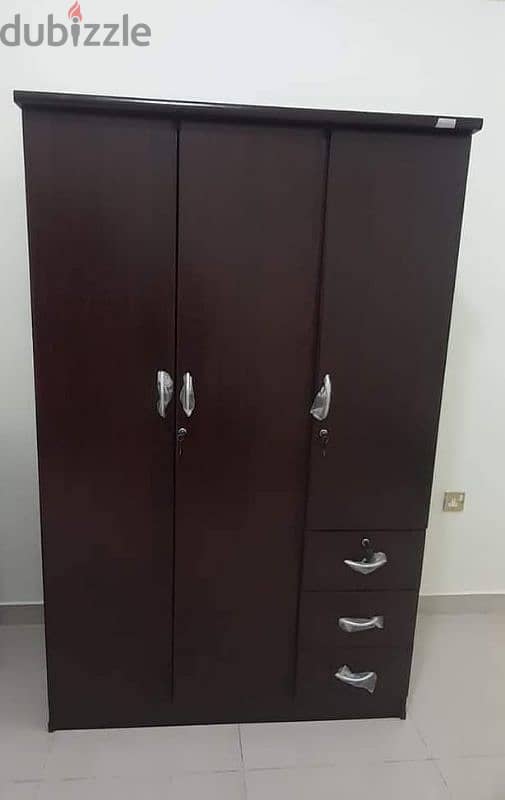 We selling all kind of cupboard and making. 10