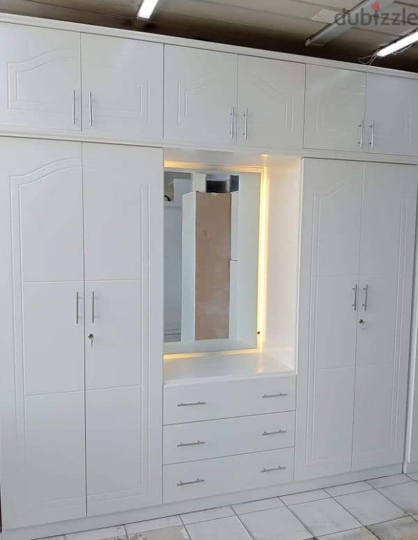 We selling all kind of new cupboard and making. 0