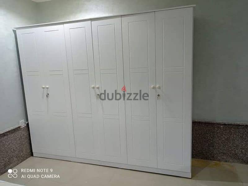 We selling all kind of new cupboard and making. 3