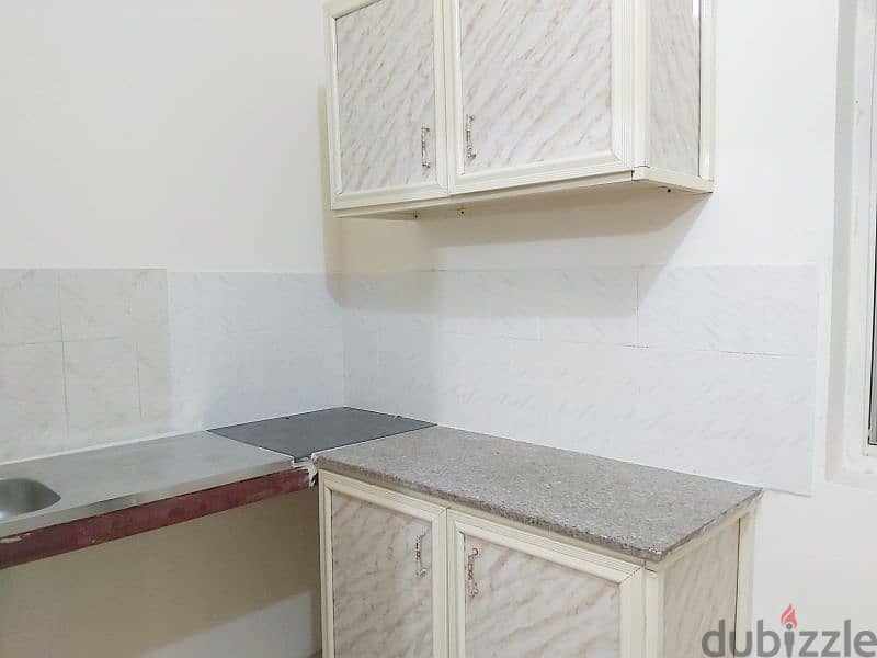 Family studio room for rent (unfurnished)QR:1800, Old Airport 5