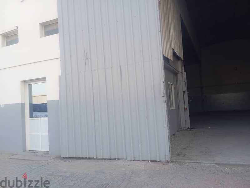 STREET 29 Garage  Rent 35,000 QR (negotiable)  APPROX.  : 1000 SQM Fro 13