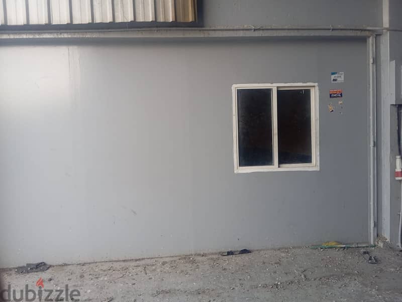 STREET 29 Garage  Rent 35,000 QR (negotiable)  APPROX.  : 1000 SQM Fro 14