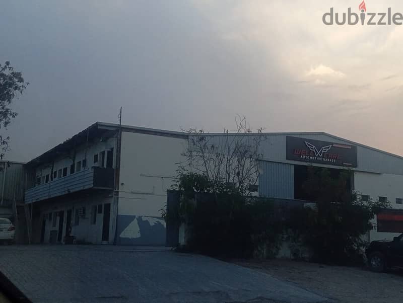 STREET 29 Garage  Rent 35,000 QR (negotiable)  APPROX.  : 1000 SQM Fro 18