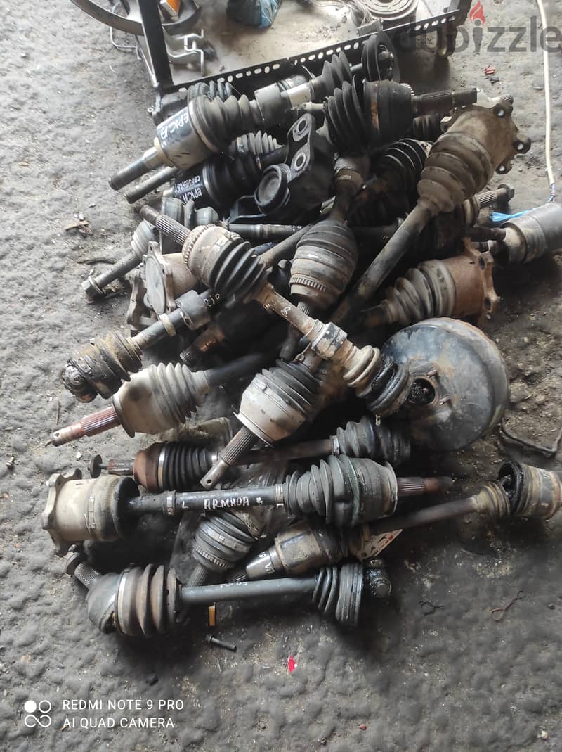 All kinds of scrap for petrol vehicles. . . 2