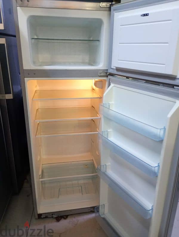 TCL Good condition refrigerator available for sale 2