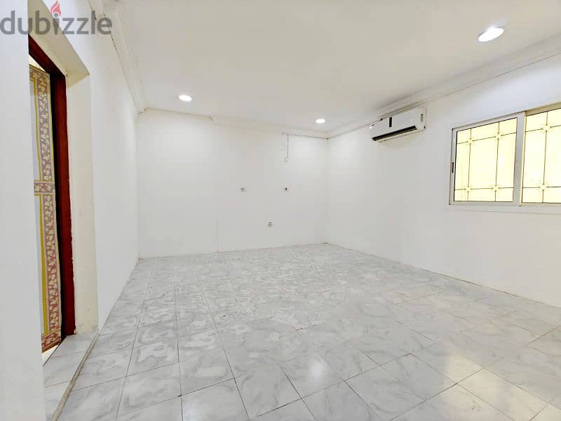 spacious studeo penthouse@bin omran, near HMC 3