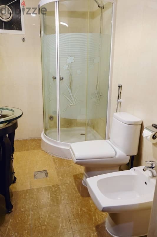 MONTHLY RENTAL! ROOMS W/PRIVATE TOILET/ FREE UTILITIES AND CLEANING 3