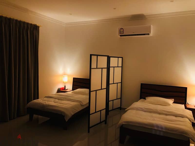 ELEGANT STAY FOR BACHELORS :-ALL INCLUSIVE (THREE TIMES FOOD SERVED B 10