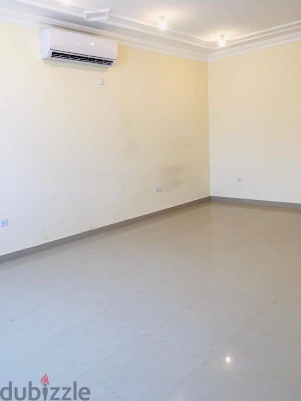 Freestanding 6 B/R Villa in Wukair for Family/ Ladies staff( QR 9500) 3