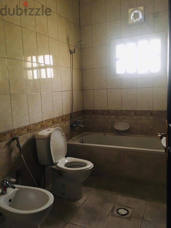 Freestanding 6 B/R Villa in Wukair for Family/ Ladies staff( QR 9500) 11