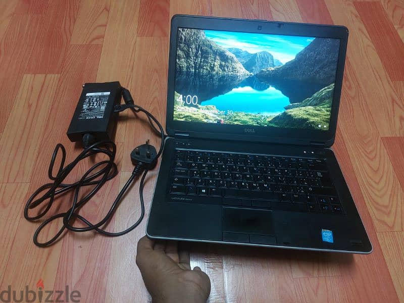 Deel laptop v pro Intel core i7 0