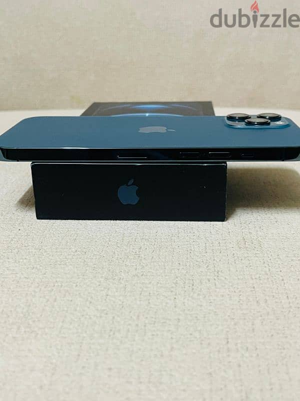 I phone 12 pro max 128 gb blue color 4