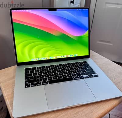 Apple - MacBook Air 15" Laptop - M2 chip - 16GB Memory - 512GB SSD