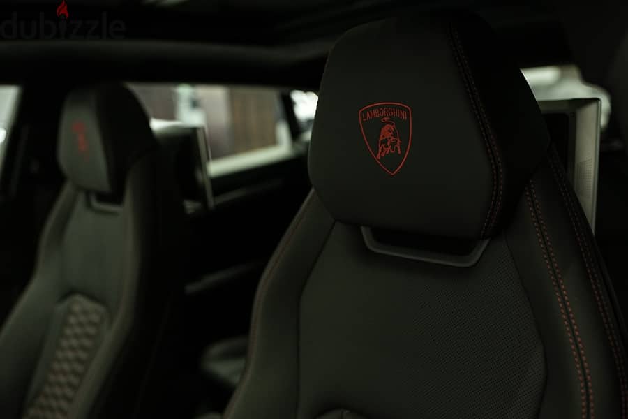 Lamborghini Urus (2019) 6