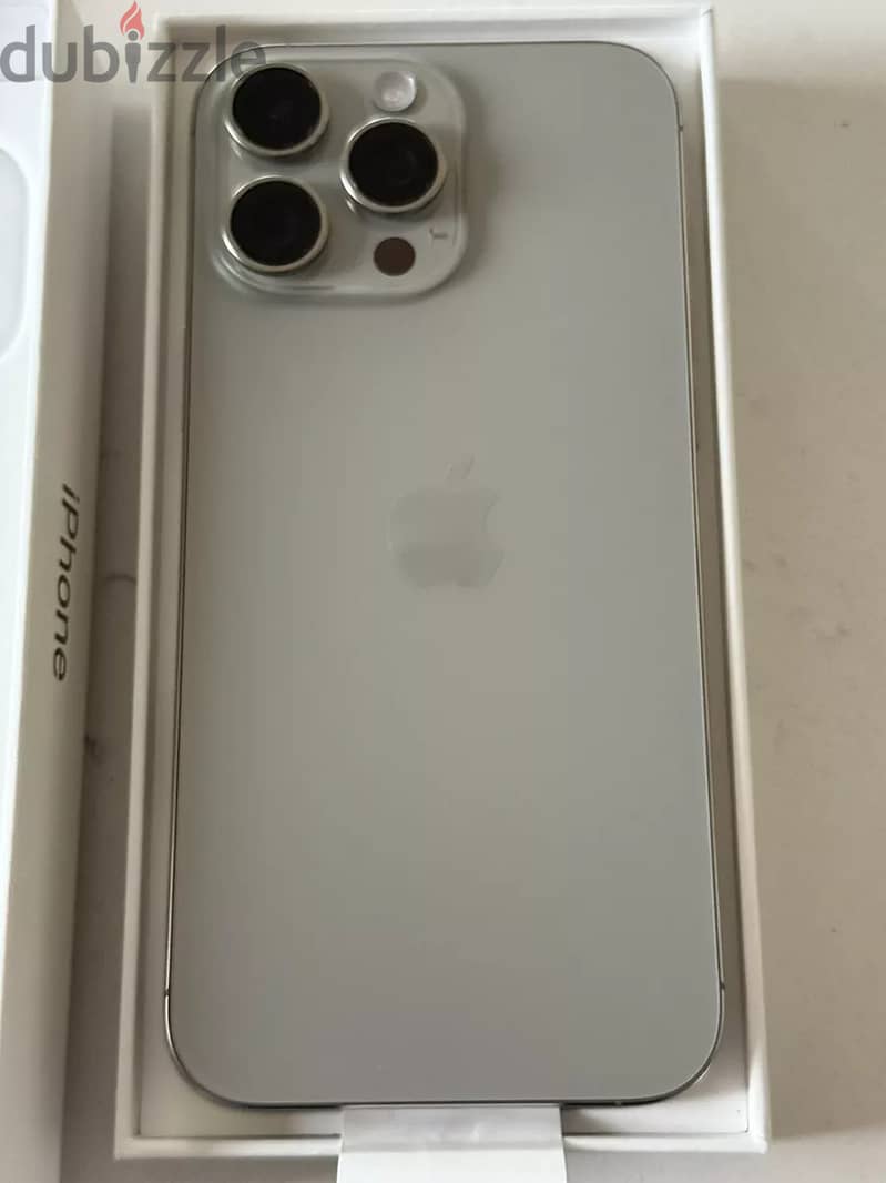 NEW Apple iPhone 16 Pro Max - 256GB - Natural Titanium (Unlocked) 0