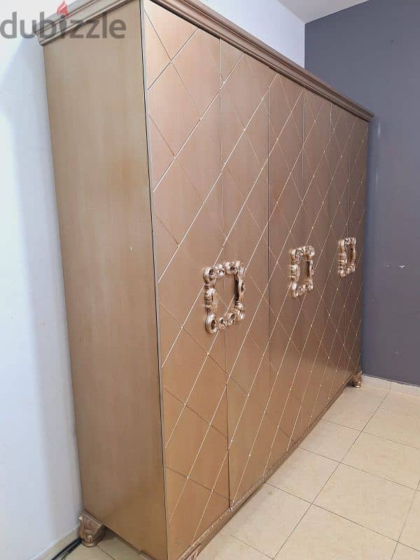 cupboard for sale excilent condition 3