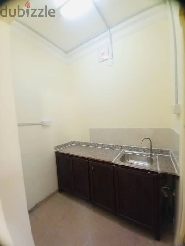 STUDIO ROOM AVAILABLE IN MUAITHER NEAR SAUDIA HYPERMARKET 2