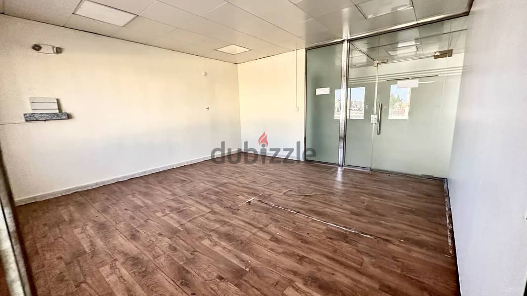 5000 Facility Store with 10 Room & Office For Rent 7