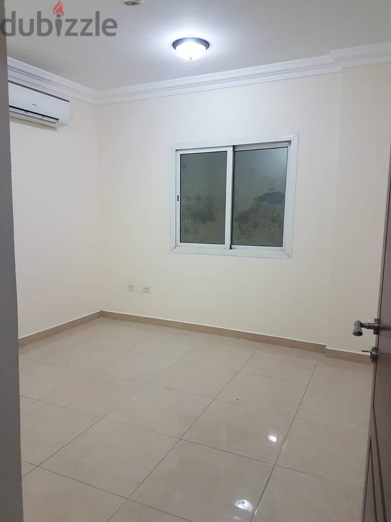 2bhk family apartment. near naseem medical Wakara good cleen 9