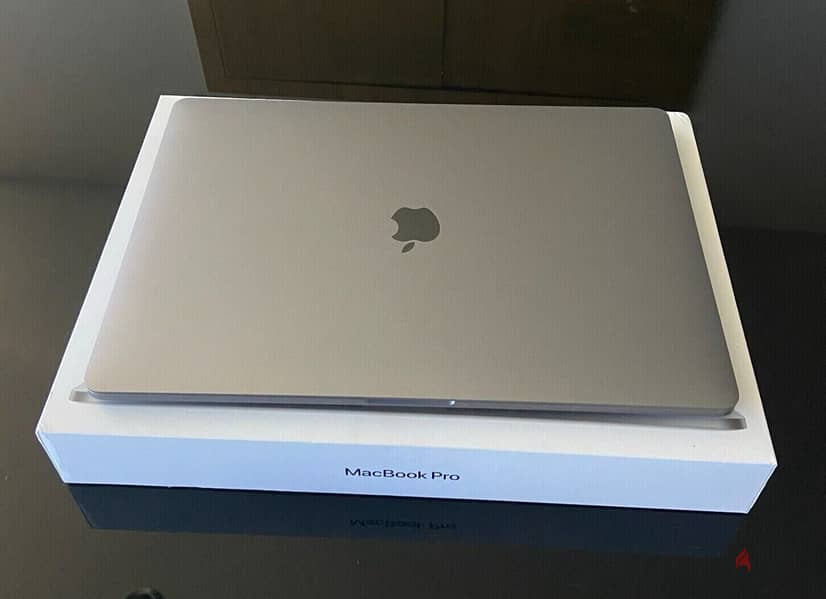 MacBook Pro 13.3" Laptop - Apple M1 chip - 8GB Memory - 512GB SSD 0