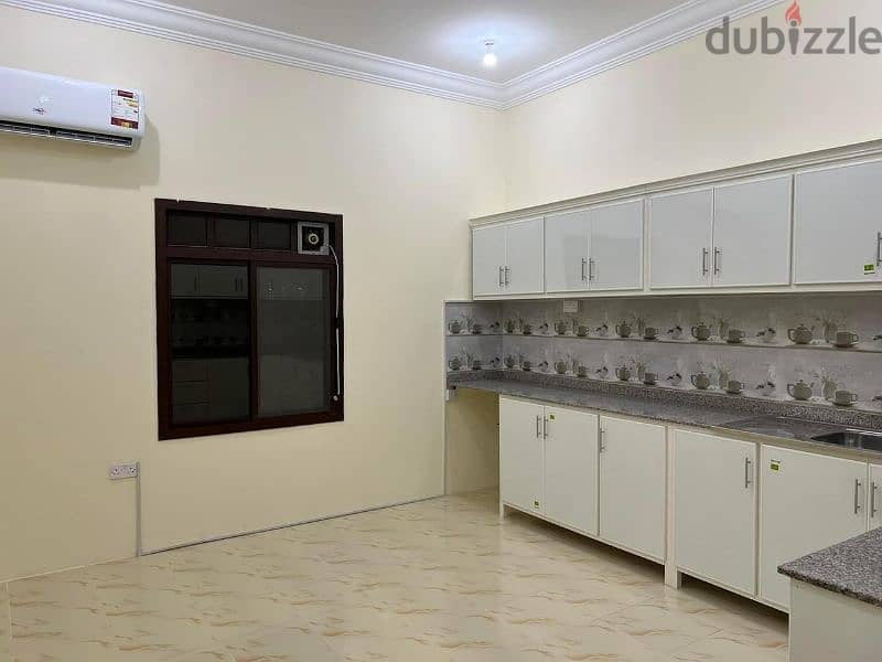 Al Khor Semi Furnished 3BHK near Al Meera for Family QR. 8500 5