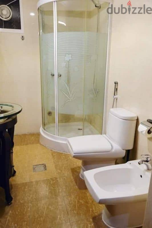 ELEGANT ROOM WITH PRIVATE TOILET FOR MONTHLY STAY!! 0