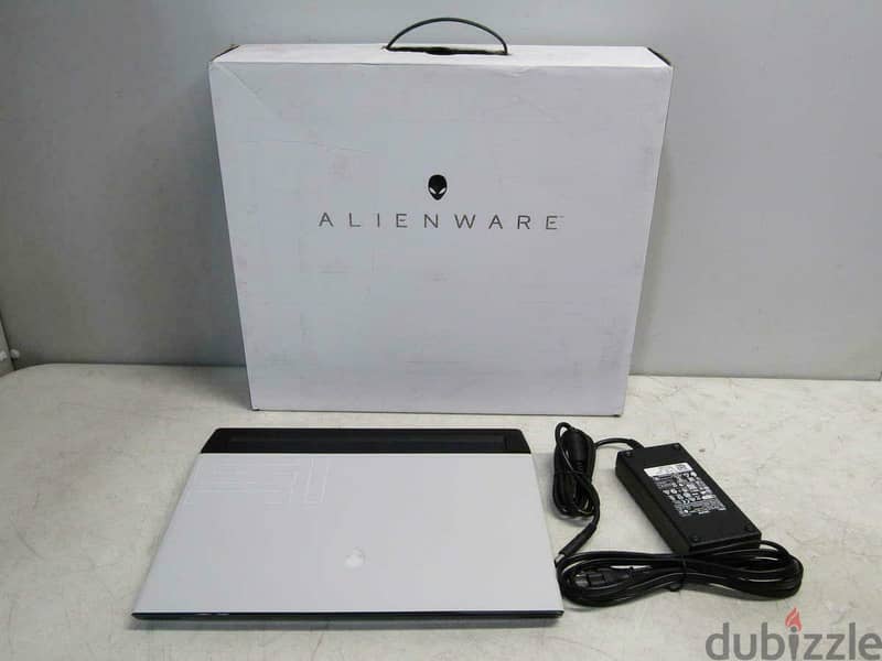 Alienware - m15 R3 - 15.6"  Laptop - Intel Core i7 - 16GB - 1TB SSD 0